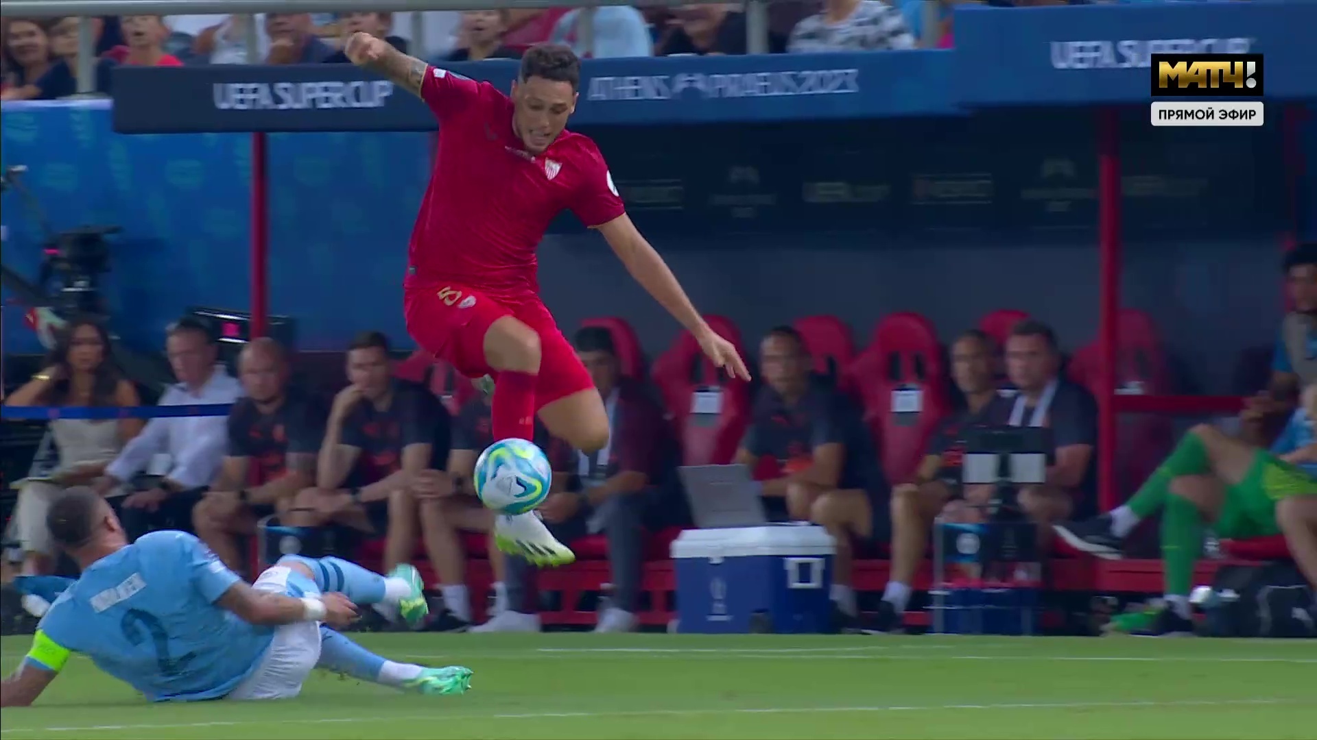 Манчестер Сити впервые в своей истории выиграл Суперкубок Европы...с огромным трудом