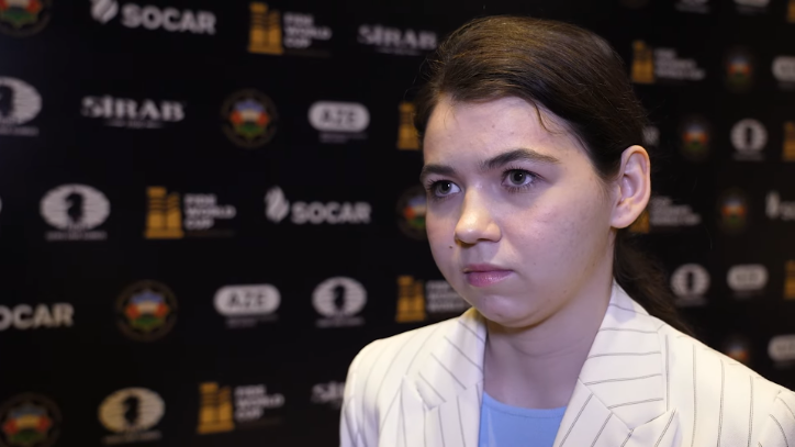 На Кубке мира в Баку перед женским финалом и мужским полуфиналом