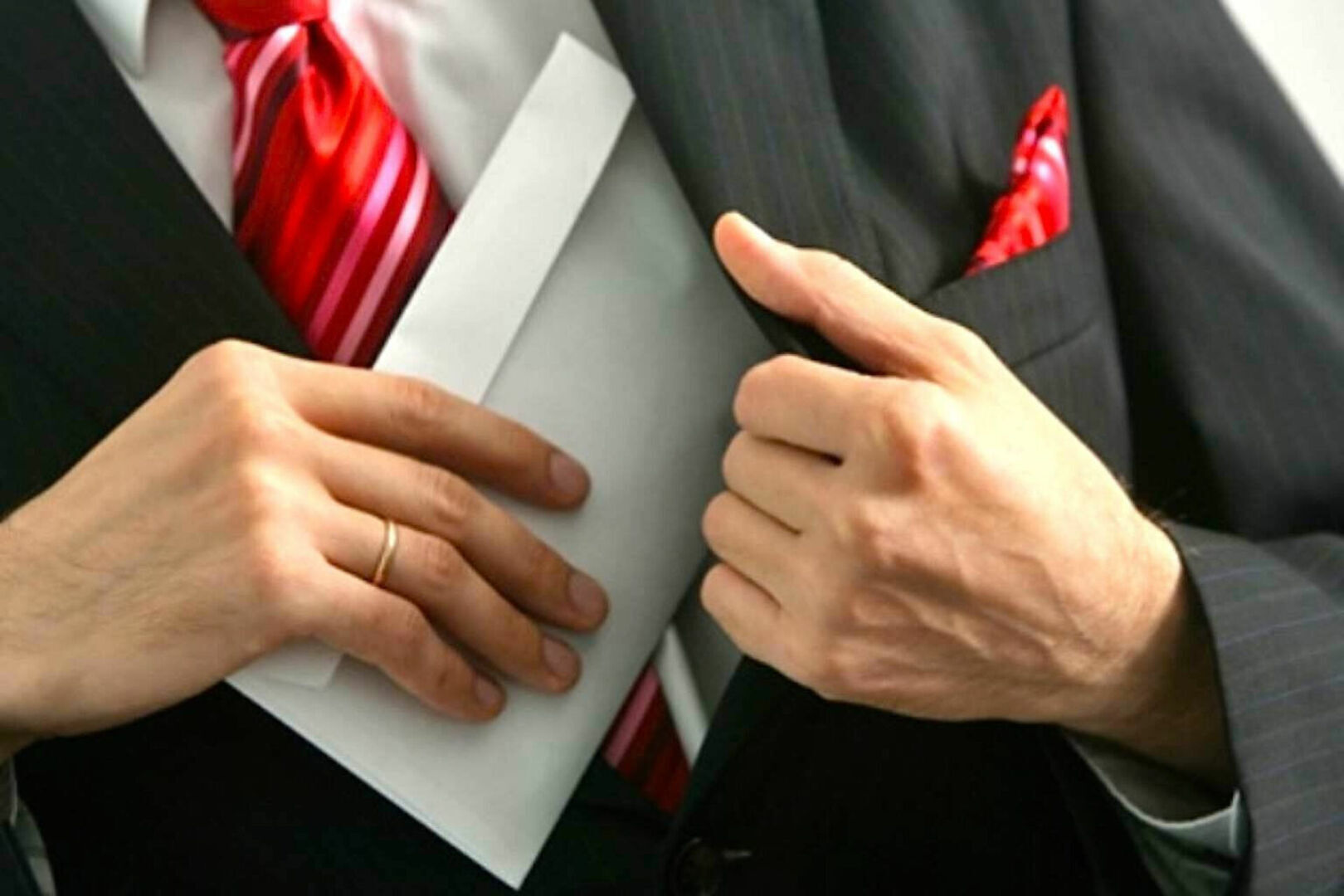 Коррупция. Что это такое и с чем её едят?