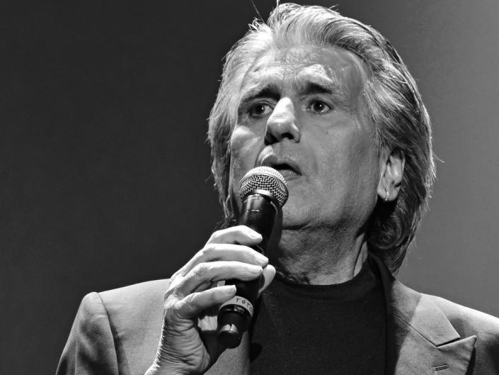 Тото Кутуньо мертв: победитель Евровидения умер в возрасте 80 лет .