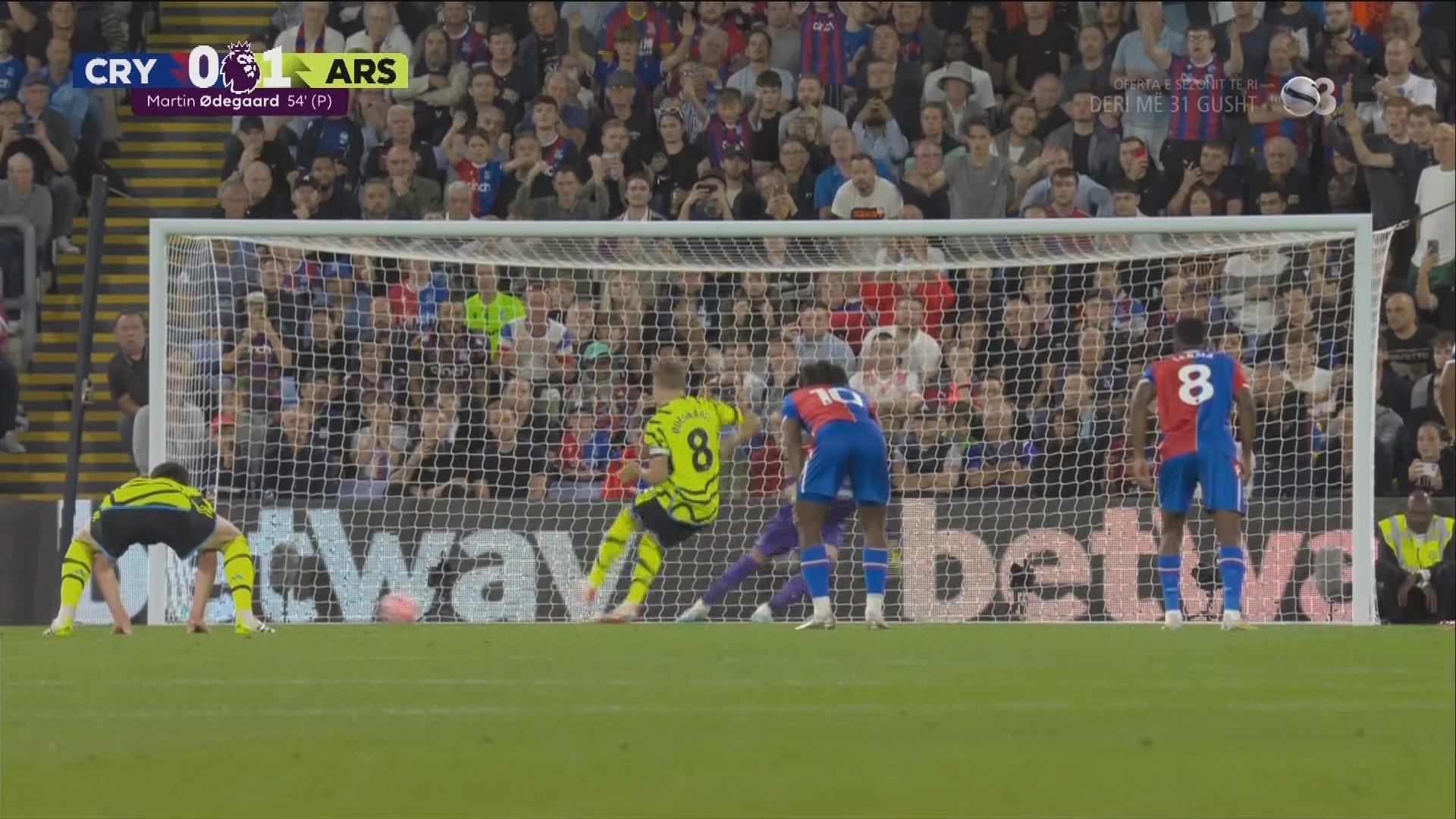 Единственный мяч с пенальти и едва удержанное в меньшинстве преимущество