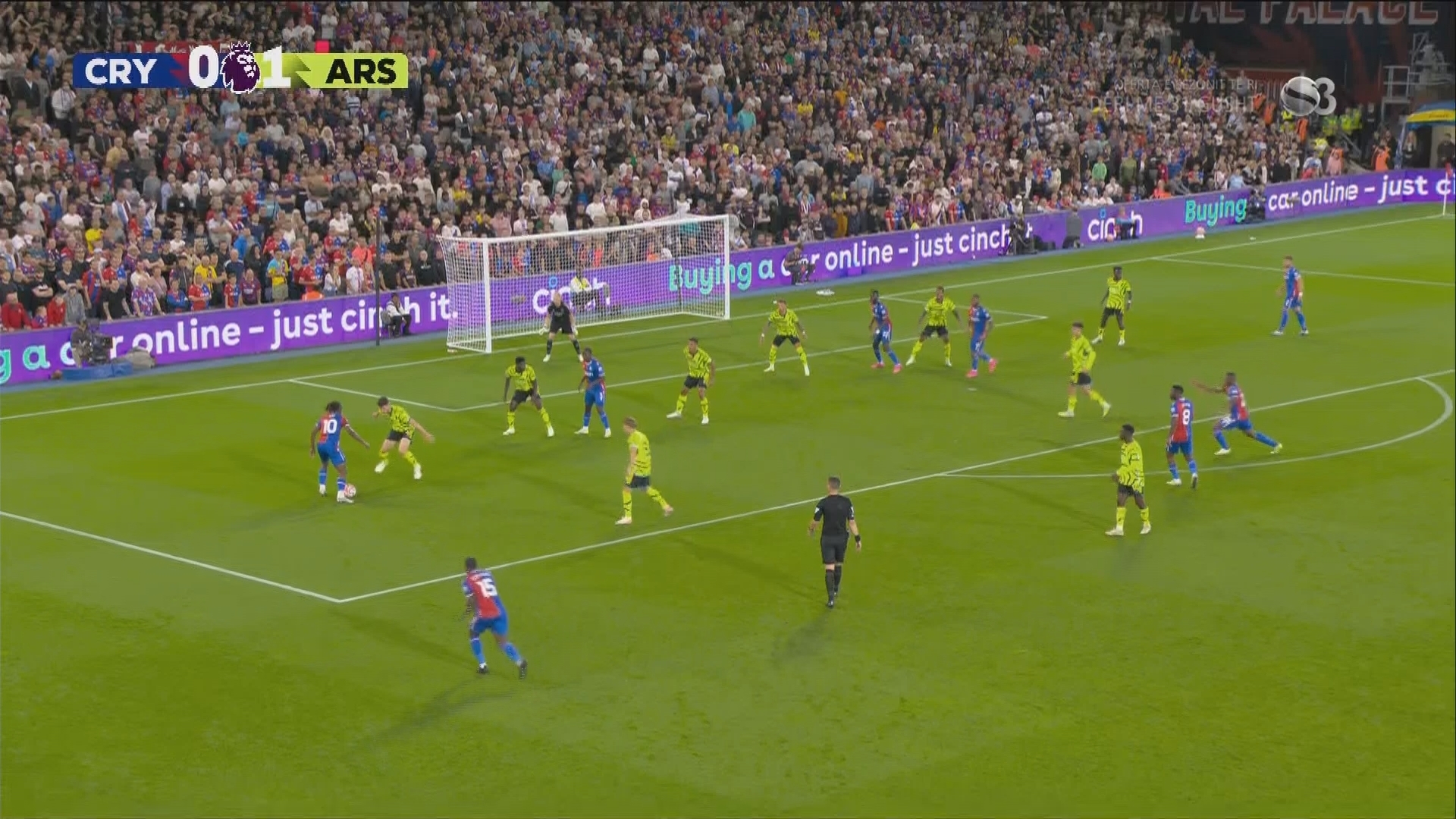 Единственный мяч с пенальти и едва удержанное в меньшинстве преимущество