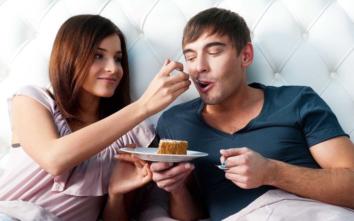 Мужчинам нужна любимая женщина, а не няня. Должна ли жена заботиться о муже, как о ребёнке?🍼