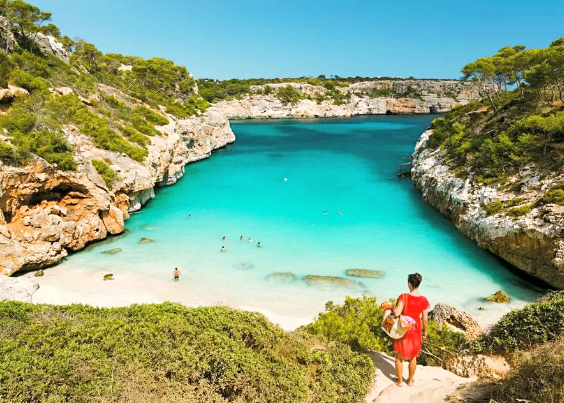 Майорка: Новаторская кампания "Катерва" борется с массовым туризмом