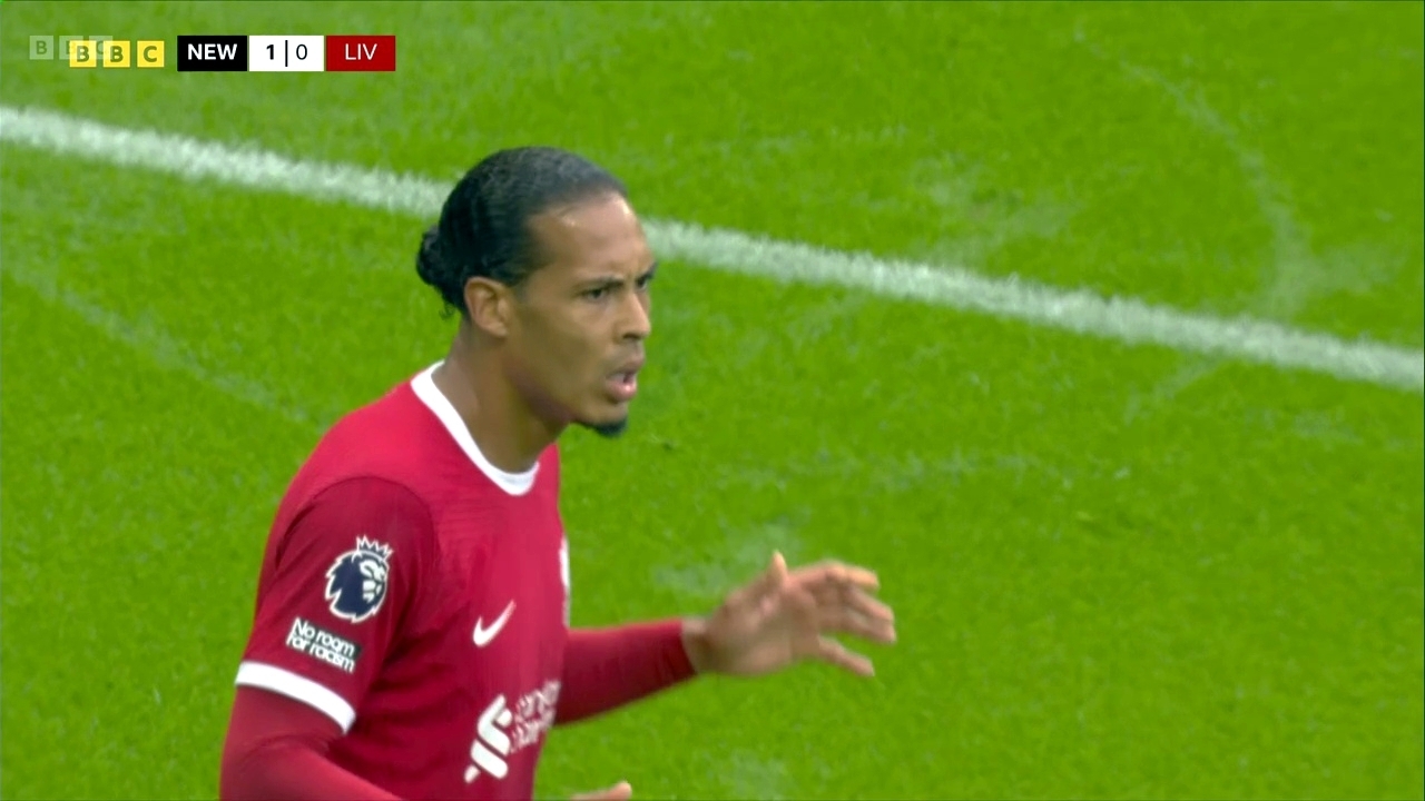 Ещё один супер-камбэк в АПЛ. Ливерпуль вдесятером одолел сорок в последнем (?) матче Салаха