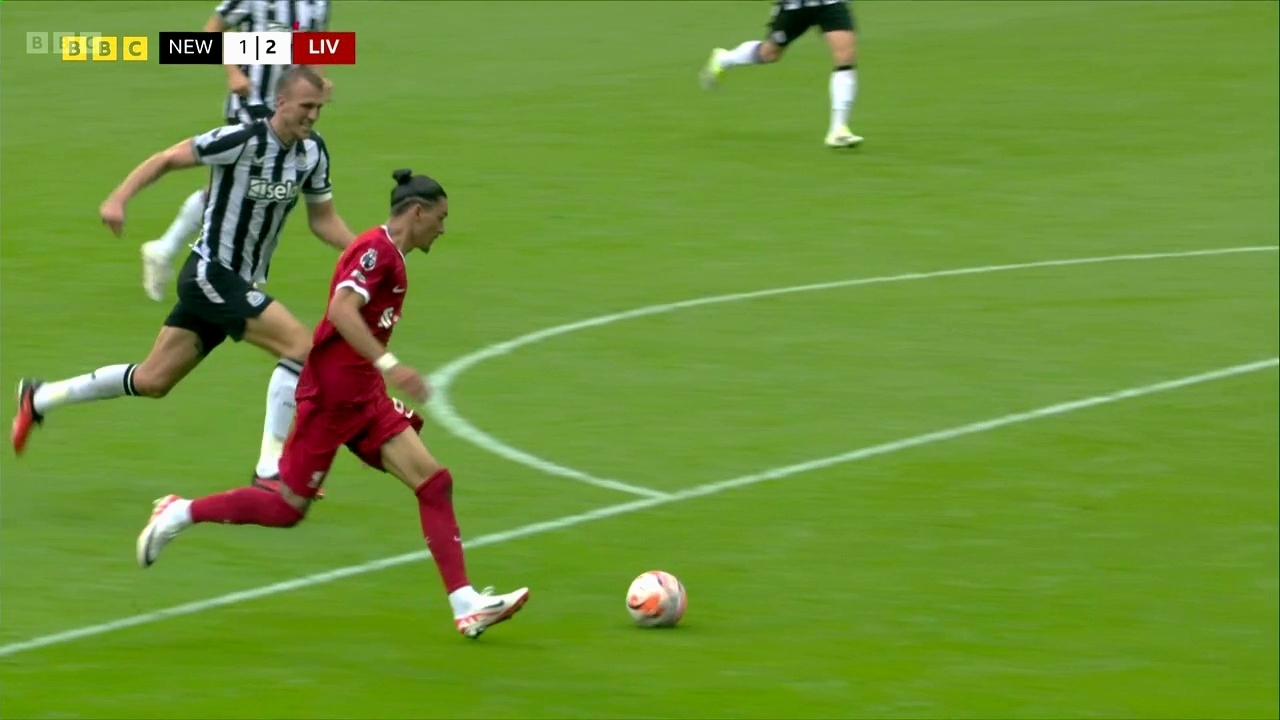 Ещё один супер-камбэк в АПЛ. Ливерпуль вдесятером одолел сорок в последнем (?) матче Салаха