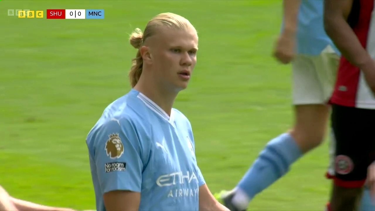 «Манчестер Сити» без Гвардиолы стал единоличным лидером АПЛ