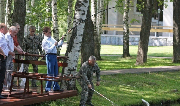 Рыбалка и отдых: Дмитрий Анатольевич Медведев и его увлечение природой