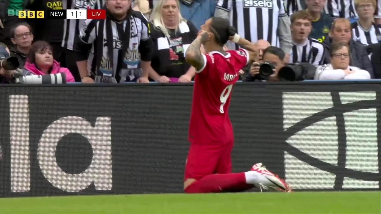 Ещё один супер-камбэк в АПЛ. Ливерпуль вдесятером одолел сорок в последнем (?) матче Салаха