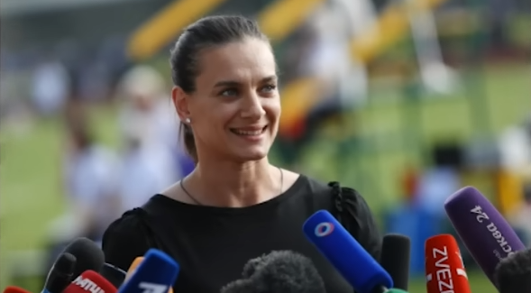 Елена Исинбаева обиделась на своих новых благодетелей