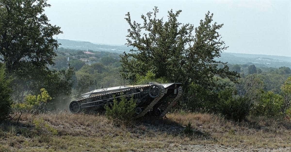 10 интересных военных машин в мире