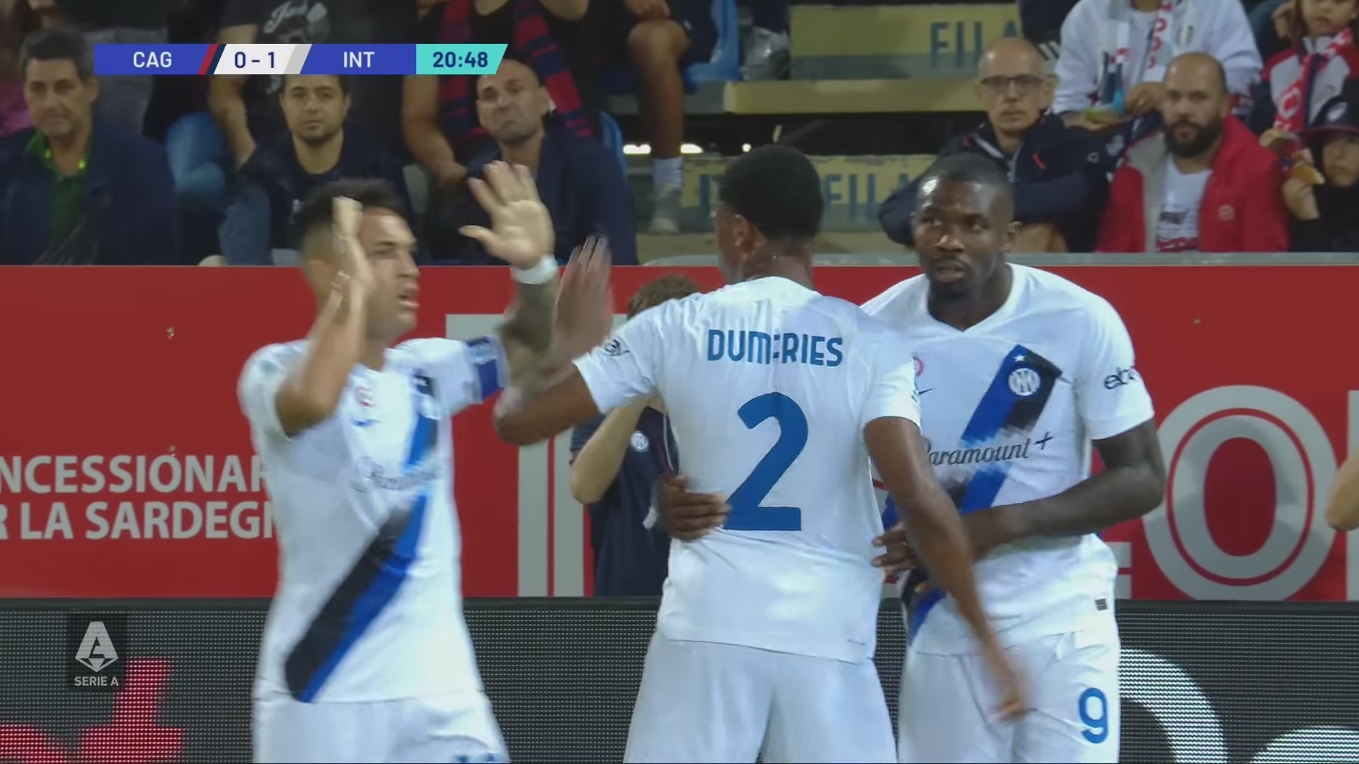 Старт по-милански. У красно-чёрных лучшая атака, у чёрно-синих безупречная оборона