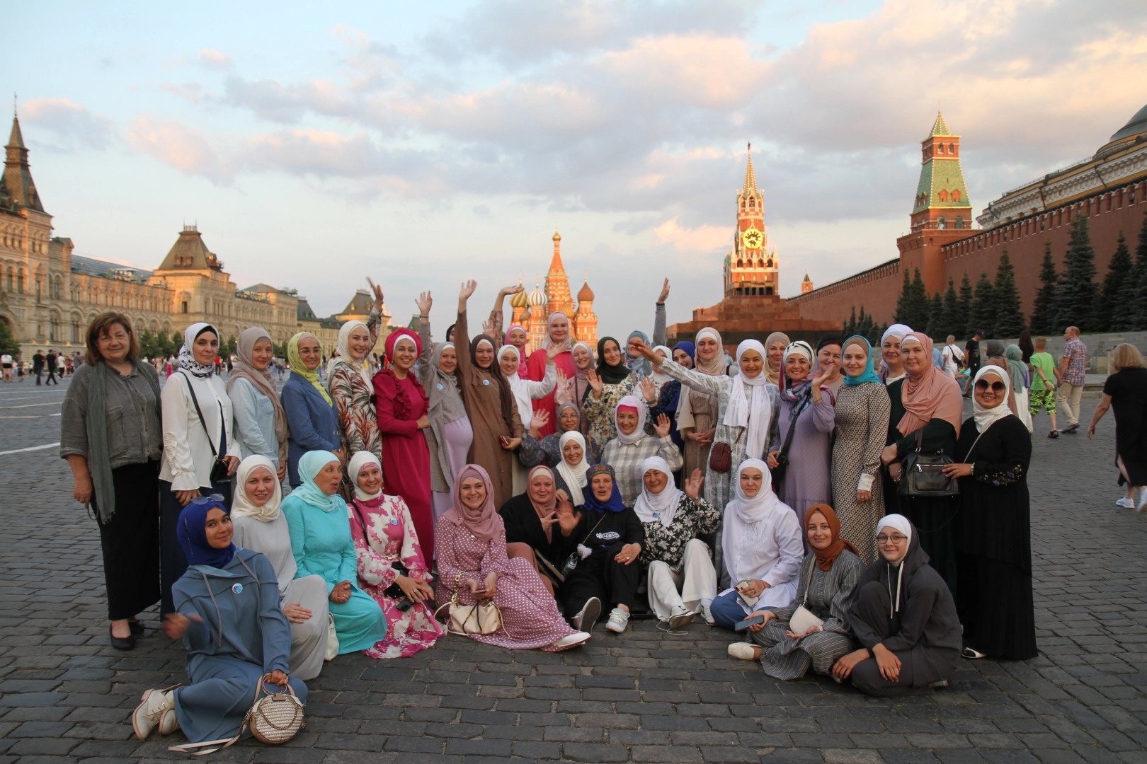 Страна вырождается: почему русская молодёжь не спешит создавать семьи и обзаводиться детьми