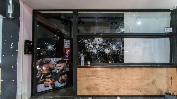 Кипр: Серьезные беспорядки против мигрантов в Лимассоле