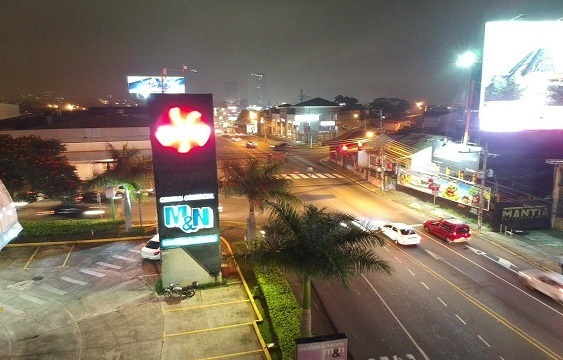 Дело было в тропиках: как я стал нелегалом, который работал вполне официально