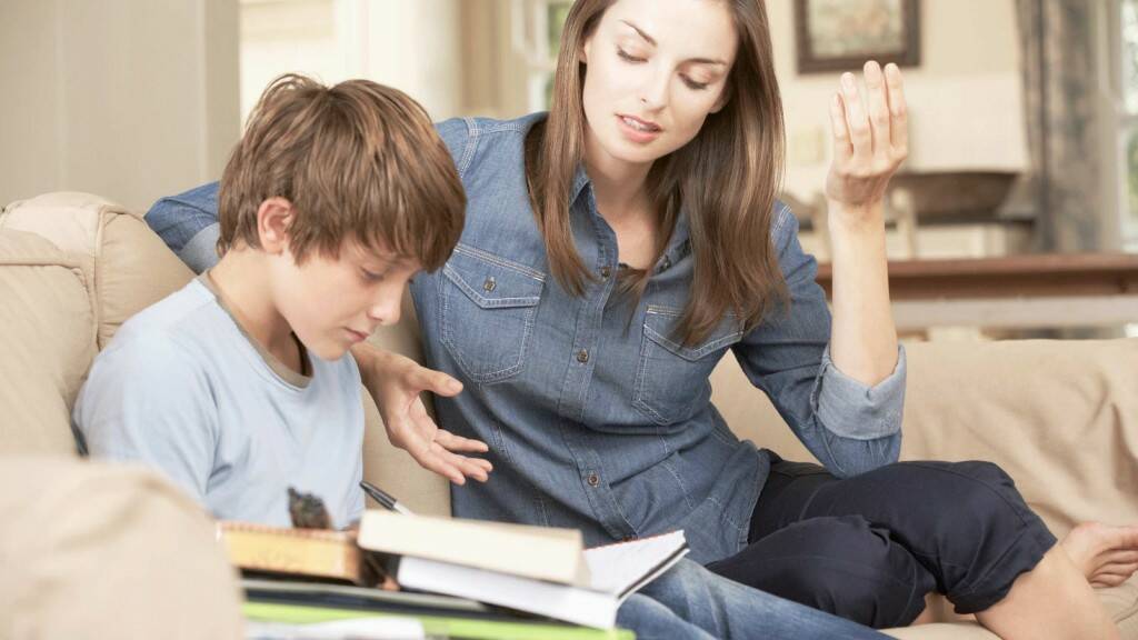 Как возратить ребенка с каникул в учебную среду. Домашнее задание за ребенка делать нельзя. Советы психологов.