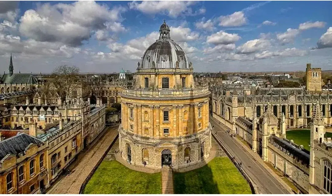 Средневековый университет, в котором снимали «Гарри Поттера»