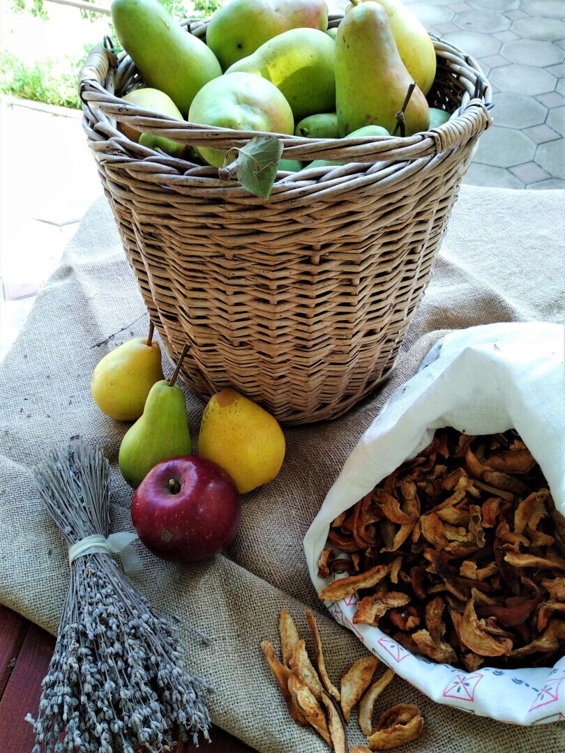 Куда девать груши, которые не скушать?