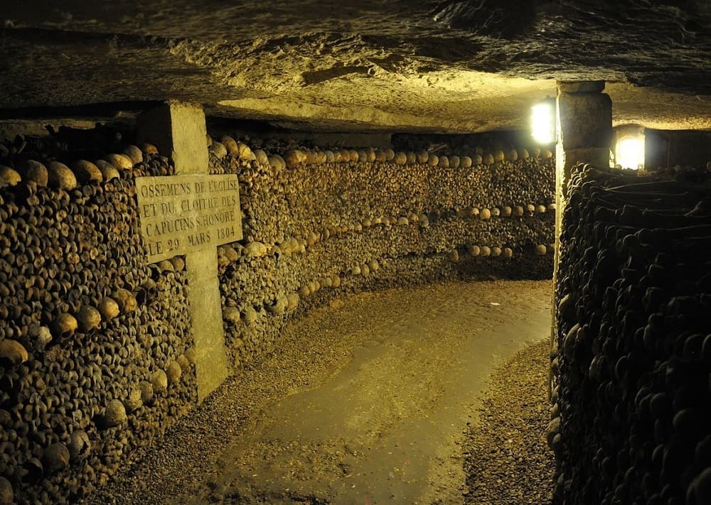 Катакомбы, Париж, Франция.