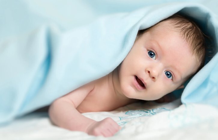 Рождаемость в России и в Мире: Тревожные Тенденции и Перспективы