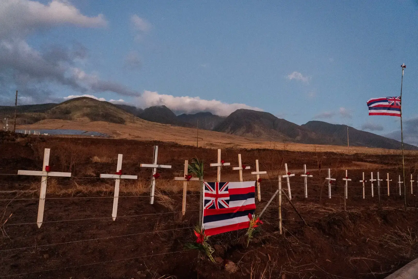 Мрачная реальность на Мауи: сотни людей все еще числятся в списках пропавших без вести через месяц после "Инферно"