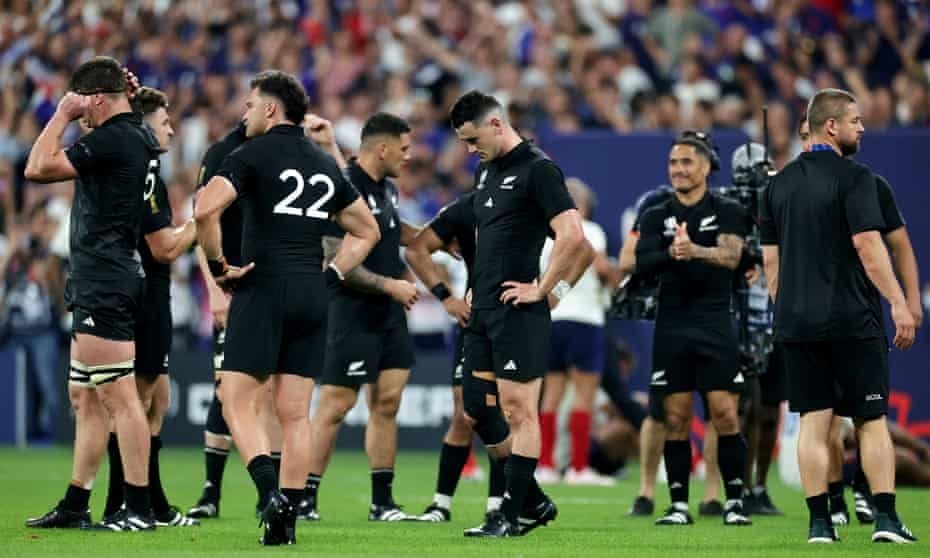 Франция дает All Blacks попробовать собственное лекарство, чтобы начать вечеринку