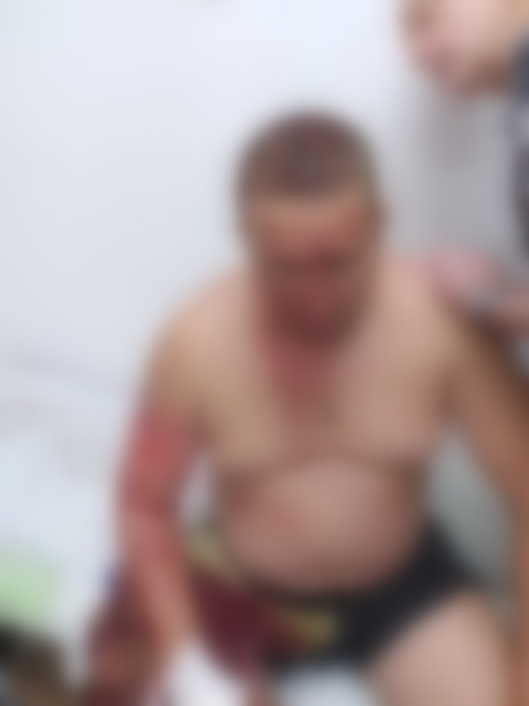 Мужчина против медведя. Русский богатырь vs косолапый.