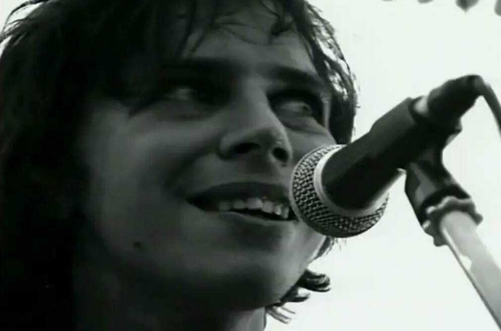 Игорёк не пел "Моя мама варит кофе": Слова в популярных песнях, которые мы услышали неправильно