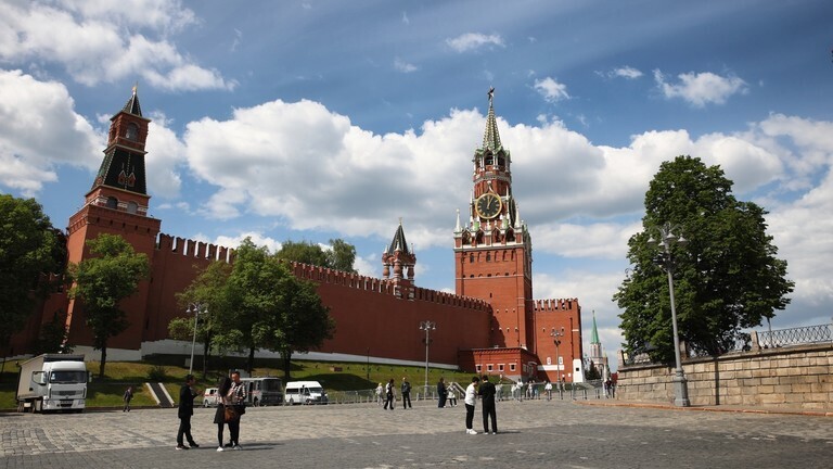 Президент России сообщил о том, что наша страна заработала в два раза больше денег, чем захватил Запад