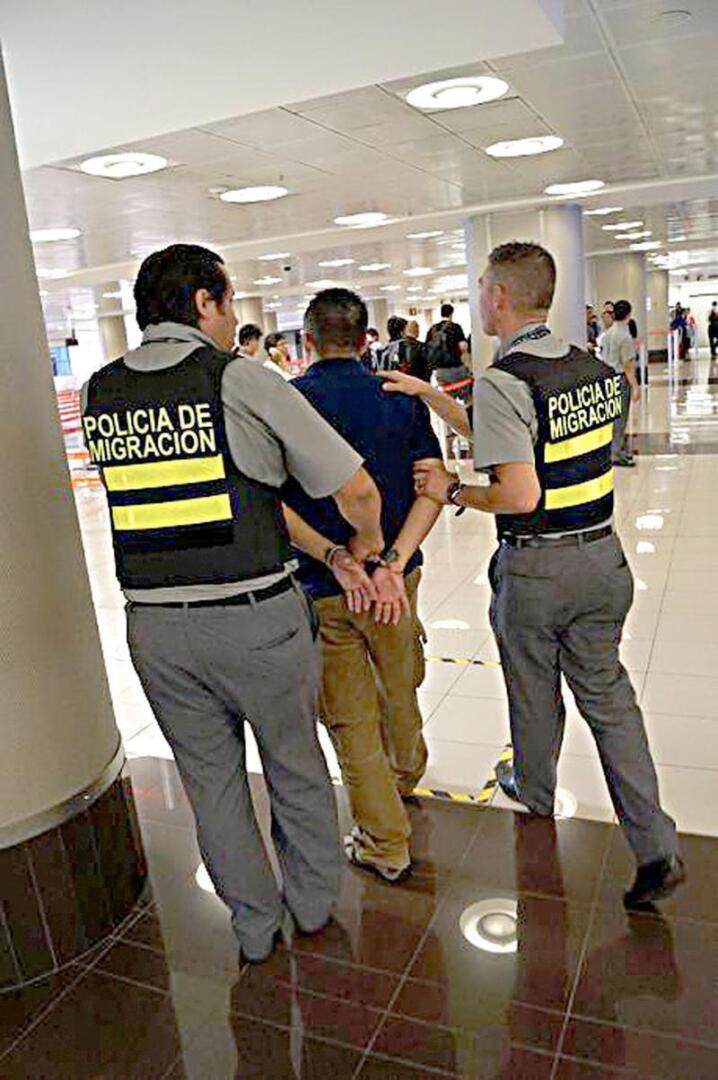 Фантазии заинтересованного лица... Часть 4. Постановление о депортации