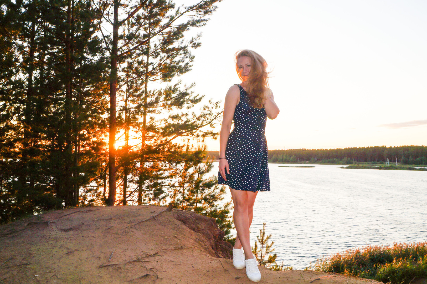 Забрала трудовую книжку и больше не работаю на дядю