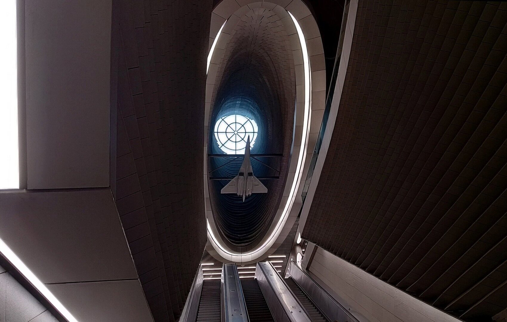 Новые станции метро в Москве. Дорога в космос