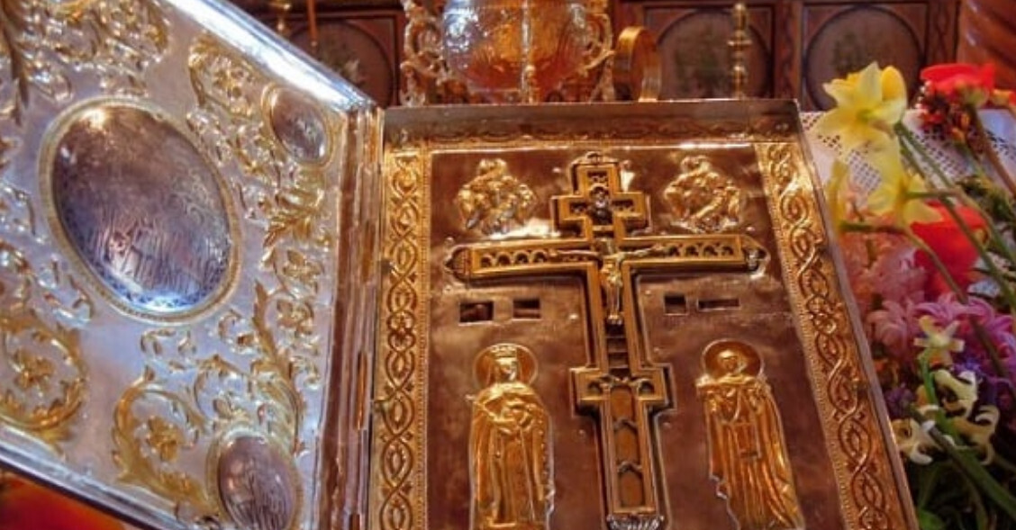 Как был найден и поднят Святой Крест. Дважды в год наша Церковь торжественно празднует обретение Креста Господня.