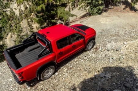 Жесткий кузов Nissan Frontier 2024 сделан по мотивам ностальгии