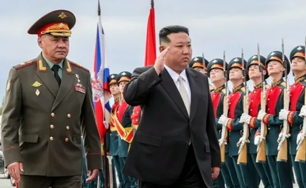 Каким образом Ким Чен Ыну продемонстрировали комплекс "Кинжал" и фрегат ТОФ в Приморье