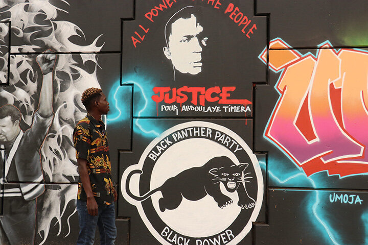 Самый известный африканец арестован: Макрон подвергнут смертельному удару