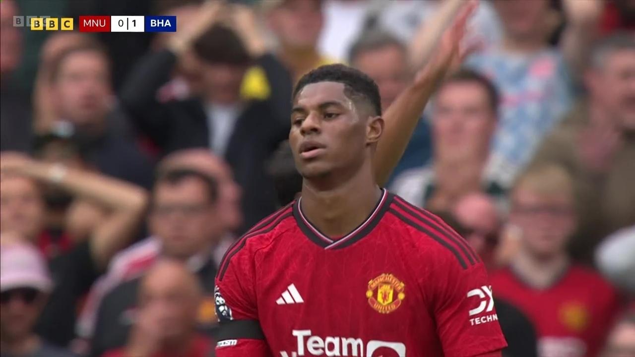 Фаворит "Брайтон" обыграл на "Олд Траффорд" середнячков из "Манчестер Юнайтед"