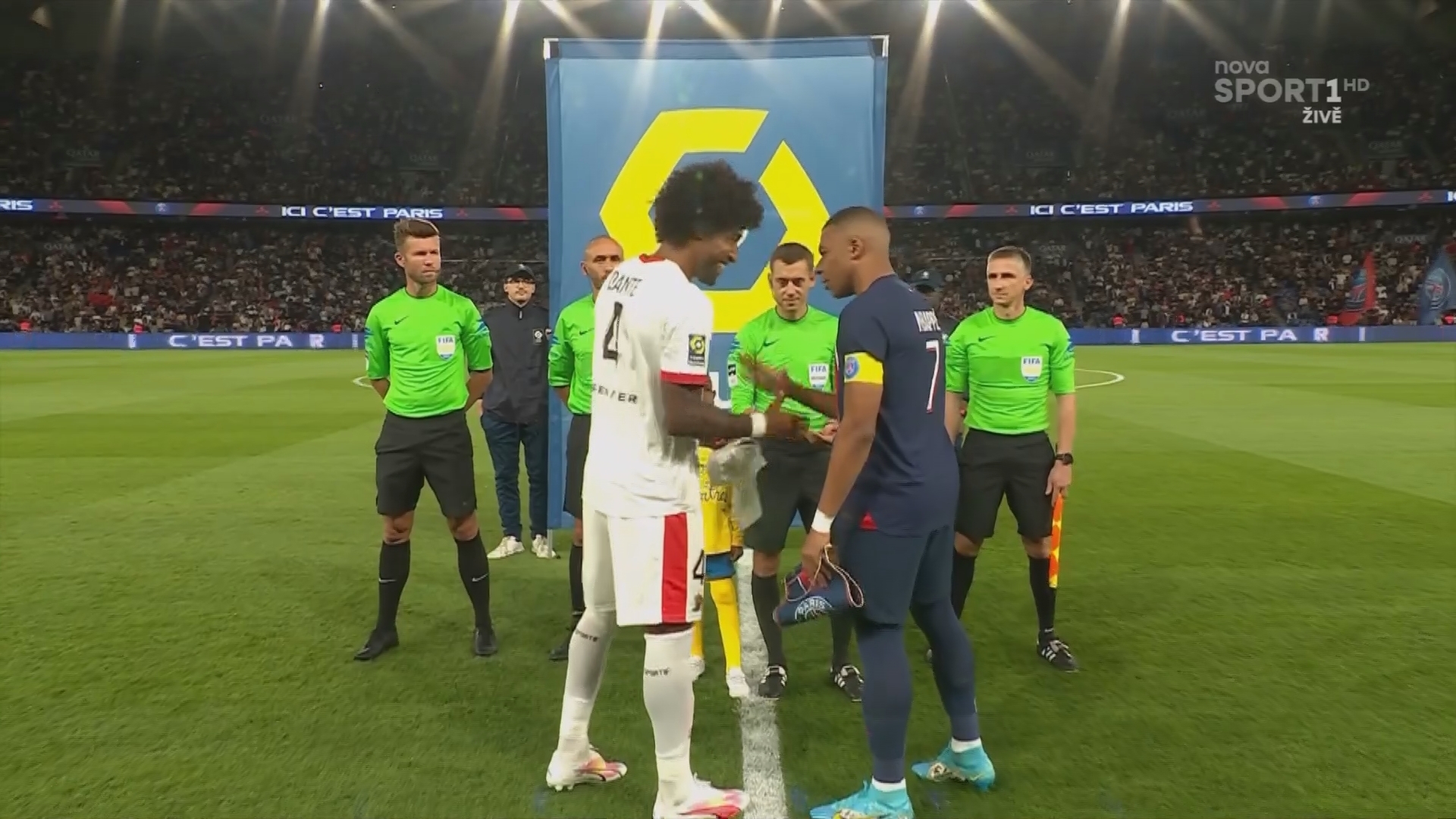 "Ницца" устроила погром в Париже