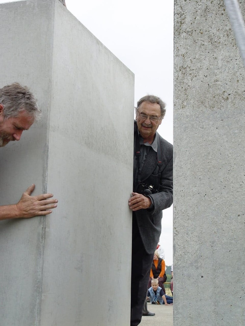 До 3183 года н.э. эта общественная скульптура находится в стадии разработки