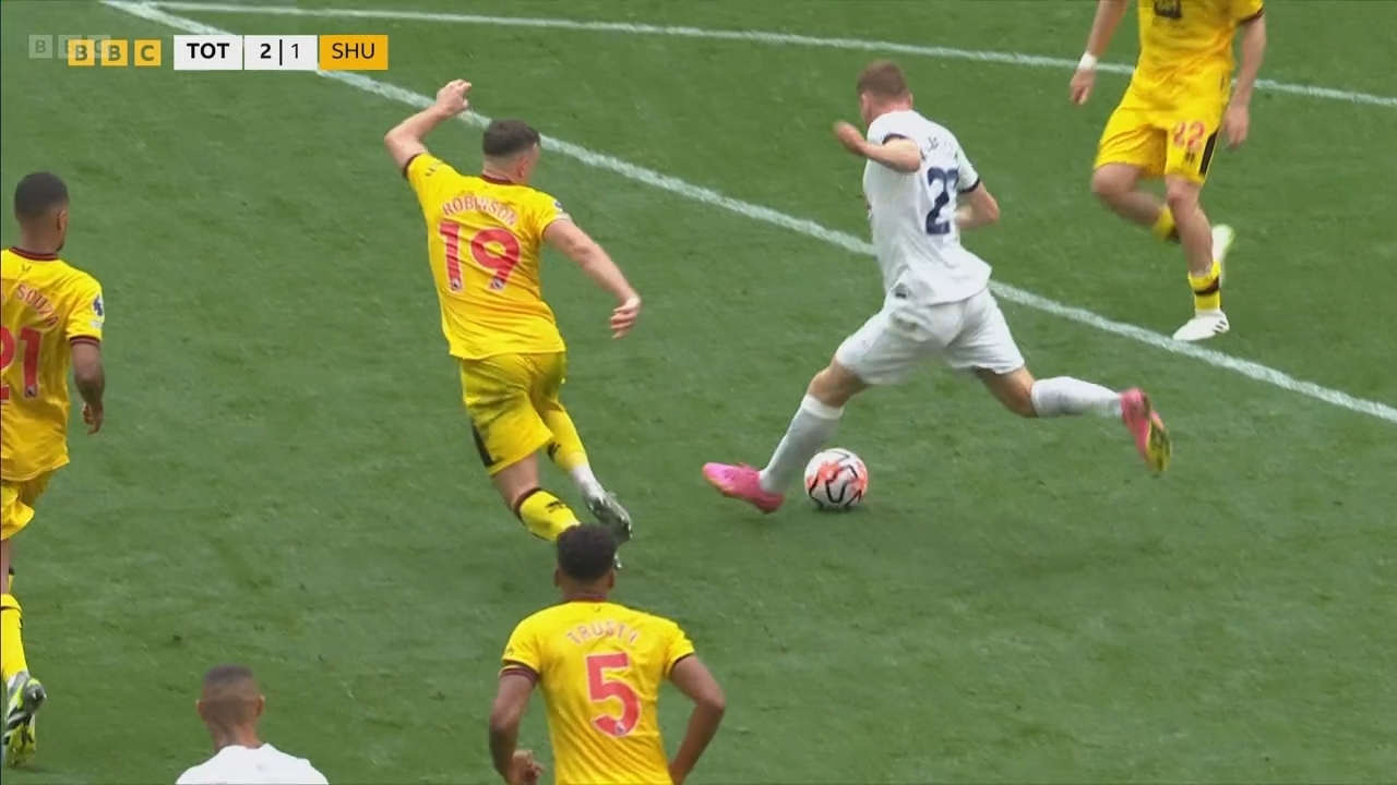 "Тоттенхэм" сотворил эпичный камбэк уже в компенсированное время