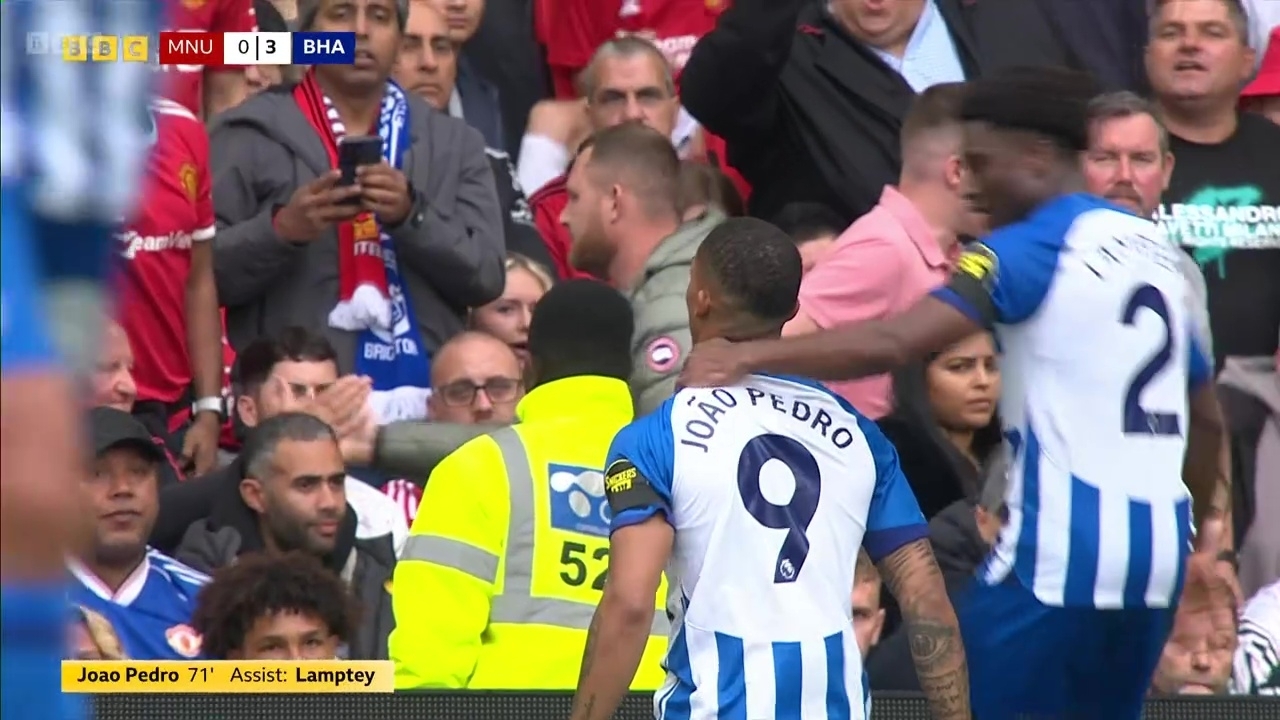 Фаворит "Брайтон" обыграл на "Олд Траффорд" середнячков из "Манчестер Юнайтед"