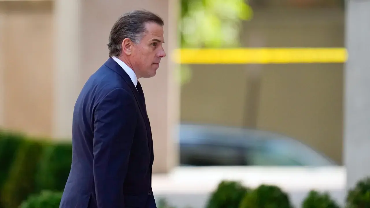 Хантер Байден подает в суд на IRS, утверждая, что агенты незаконно обнародовали его налоговую инфо