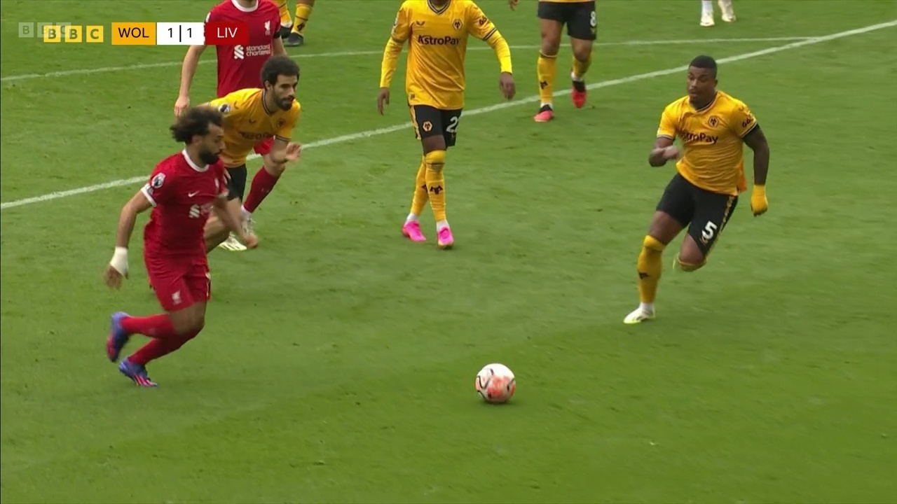 Непростой выезд «Ливерпуля» в логово к волкам