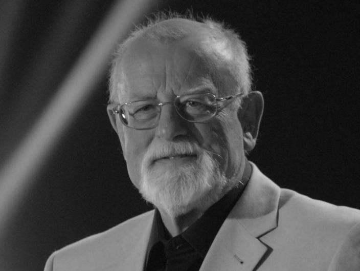 Ушел из жизни легенда поп-музыки: Роджер Уиттакер умер в возрасте 87 лет