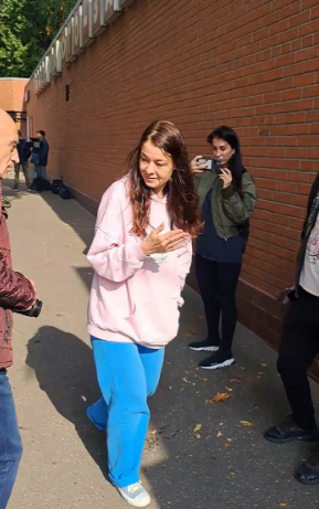 Звезда "Счастливы вместе" Юлия Захарова шокировала публику своим непризнаваемым внешним видом