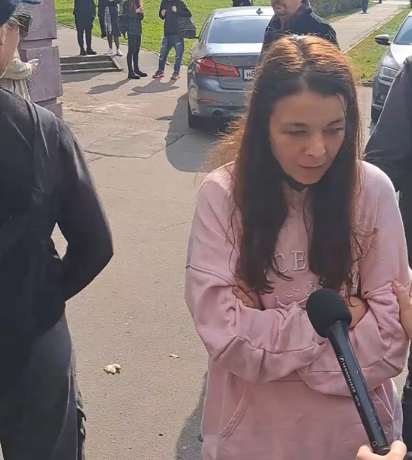 Звезда "Счастливы вместе" Юлия Захарова шокировала публику своим непризнаваемым внешним видом