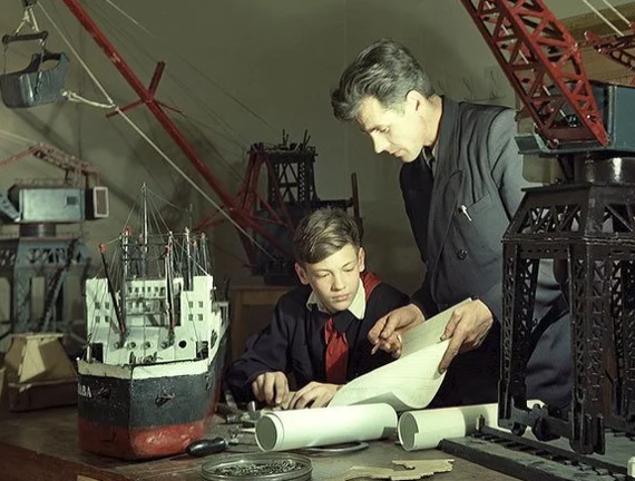 Развлечения и занятия советских детей после школы