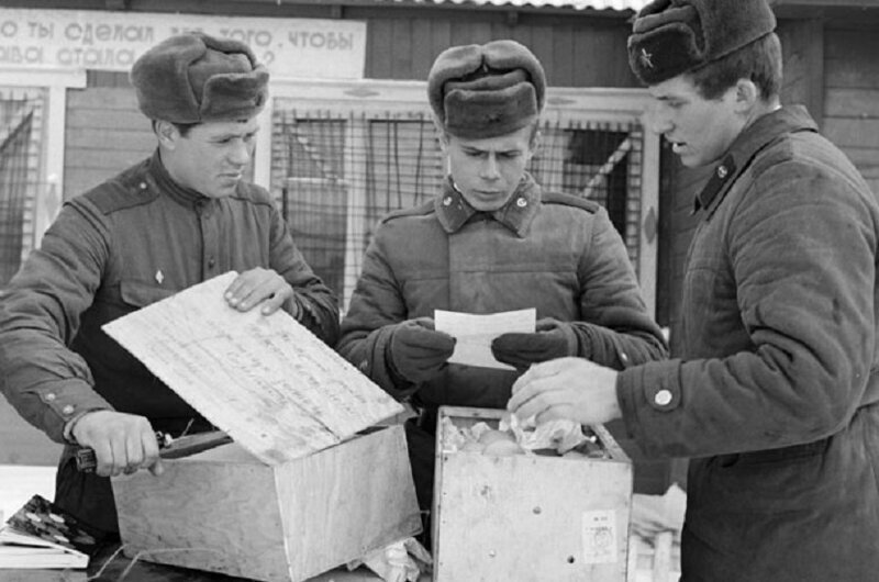 Жизнь в СССР: Посылки по почте.Вы отправляли сами или любили получать?