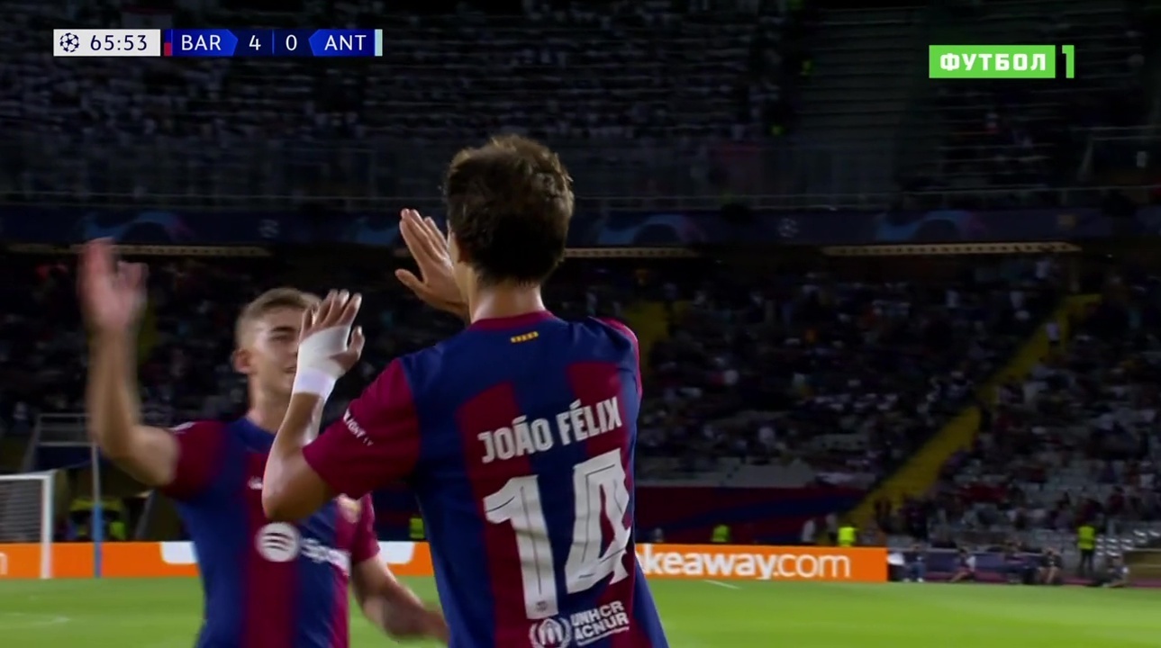 "Барселона" куда лучше других фаворитов первого дня Лиги чемпионов