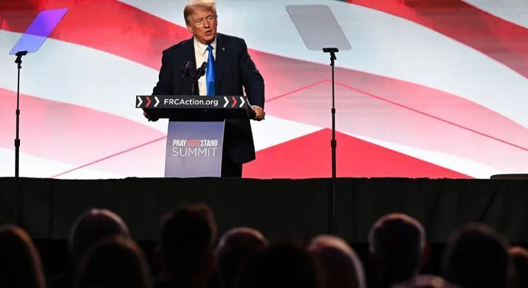 Трамп возвращается в Айову, где соперники видят свои лучшие шансы